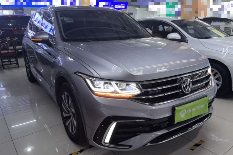 Used Volkswagen Tiguan L New Energy 2022 430 PHEV Plug-in Hybrid Flagship Edition Front Right 45 Deg