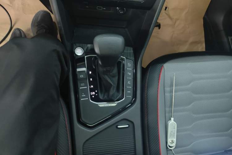 Used Volkswagen Tiguan L New Energy 2022 430 PHEV Plug-in Hybrid Flagship Edition Gear Lever