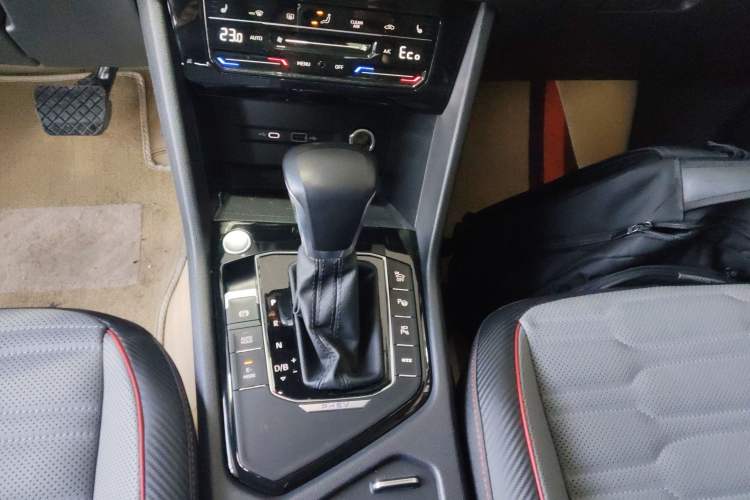 Used Volkswagen Tiguan L New Energy 2022 430 PHEV Plug-in Hybrid Flagship Edition Gear Lever