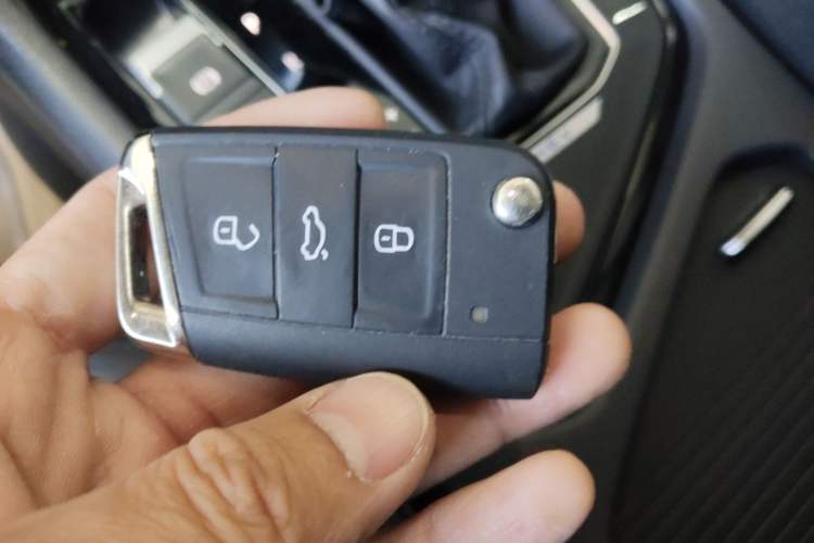 Used Volkswagen Tiguan L New Energy 2022 430 PHEV Plug-in Hybrid Flagship Edition Interior 1