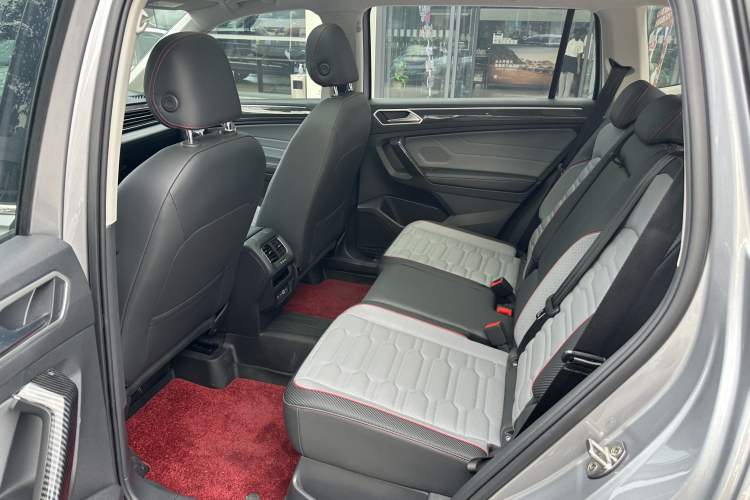 Used Volkswagen Tiguan L New Energy 2022 430 PHEV Plug-in Hybrid Flagship Edition Interior 5