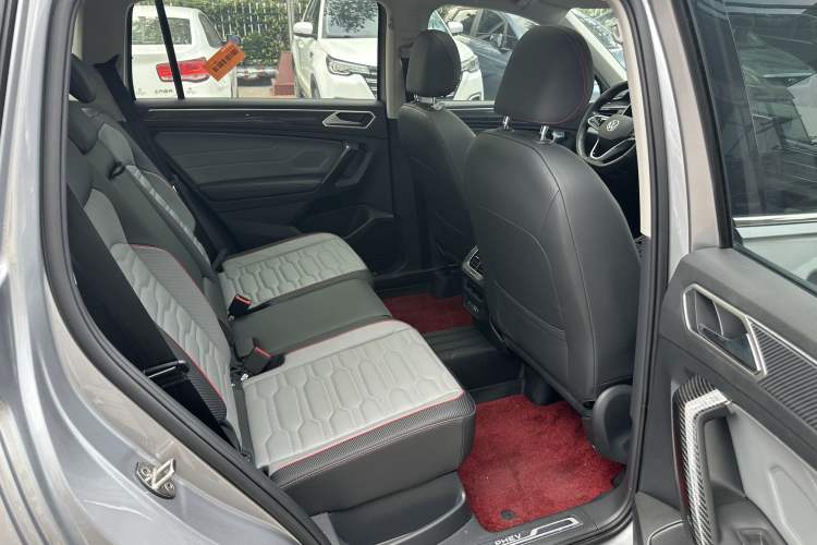 Used Volkswagen Tiguan L New Energy 2022 430 PHEV Plug-in Hybrid Flagship Edition Interior 9