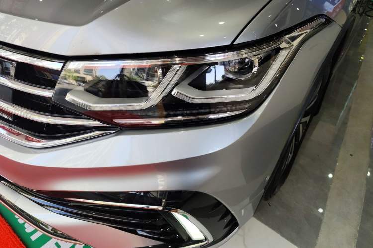 Used Volkswagen Tiguan L New Energy 2022 430 PHEV Plug-in Hybrid Flagship Edition Left Front Headlight