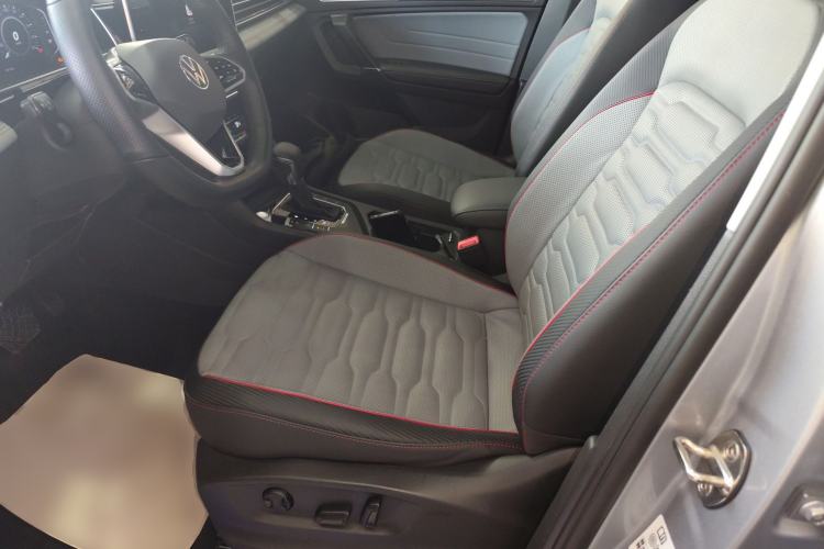 Used Volkswagen Tiguan L New Energy 2022 430 PHEV Plug-in Hybrid Flagship Edition Left Front Seat