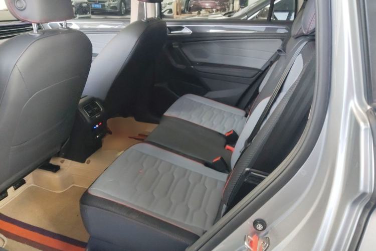 Used Volkswagen Tiguan L New Energy 2022 430 PHEV Plug-in Hybrid Flagship Edition Left Rear Seat