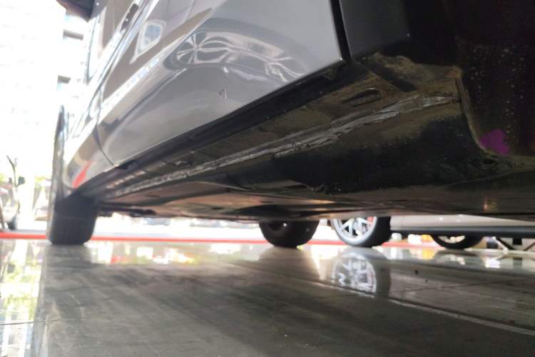 Used Volkswagen Tiguan L New Energy 2022 430 PHEV Plug-in Hybrid Flagship Edition Left Side Sill
