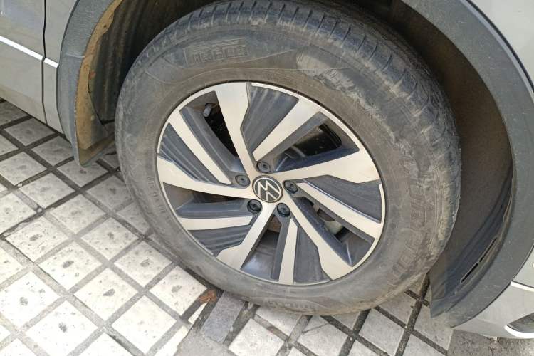 Used Volkswagen Tiguan L New Energy 2022 430 PHEV Plug-in Hybrid Prestige Edition Right Front Wheel Hub