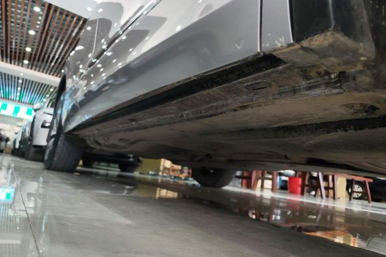Used Volkswagen Tiguan L New Energy 2022 430 PHEV Plug-in Hybrid Flagship Edition Right Side Sill