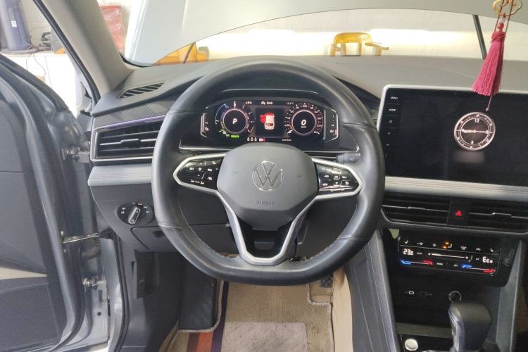 Used Volkswagen Tiguan L New Energy 2022 430 PHEV Plug-in Hybrid Flagship Edition Steering Wheel