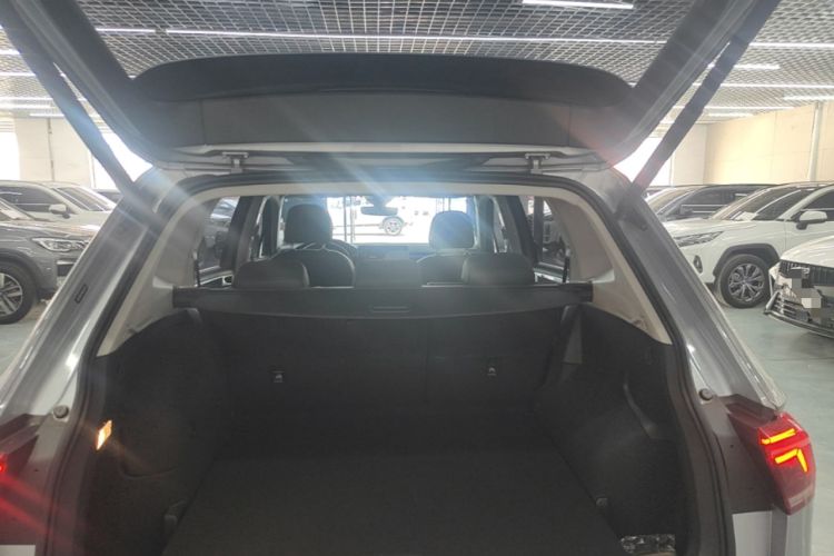 Used Volkswagen Tiguan L New Energy 2022 430 PHEV Plug-in Hybrid Flagship Edition Trunk