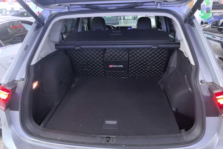 Used Volkswagen Tiguan L New Energy 2022 430 PHEV Plug-in Hybrid Flagship Edition Trunk