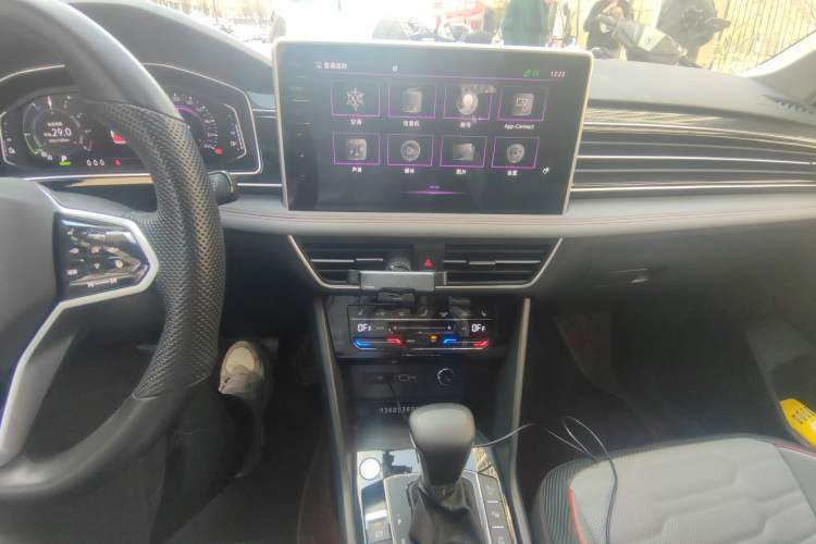 Used Volkswagen Tiguan L New Energy 2022 430 PHEV Plug-in Hybrid Flagship Edition Audio And AC Panel