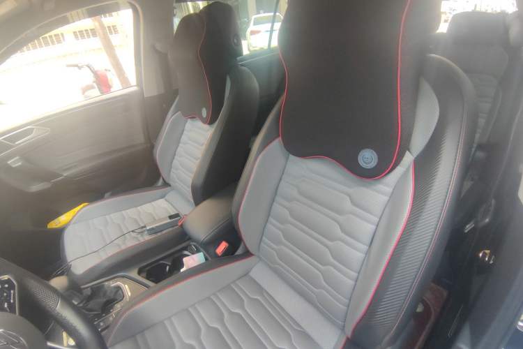 Used Volkswagen Tiguan L New Energy 2022 430 PHEV Plug-in Hybrid Flagship Edition Left Front Seat