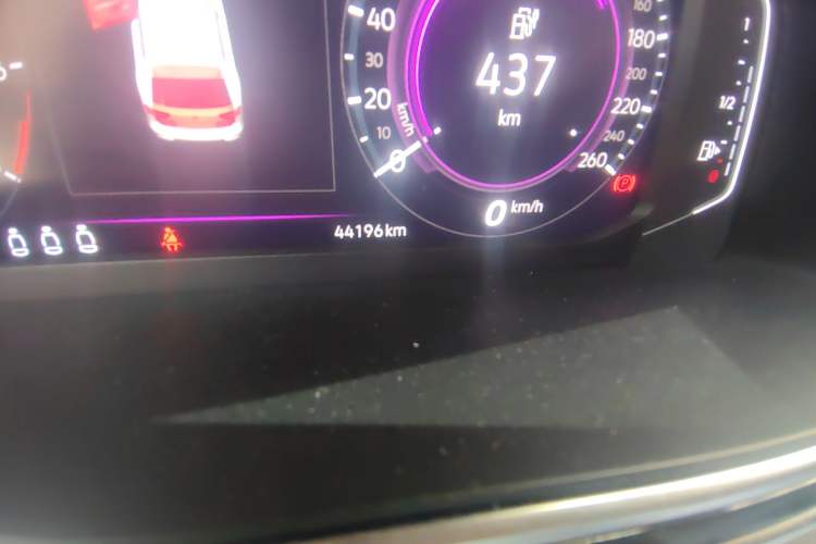 Used Volkswagen Tiguan L New Energy 2022 430 PHEV Plug-in Hybrid Flagship Edition Odometer Close Up