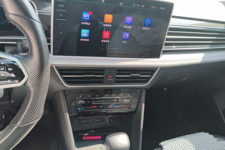 Used Volkswagen Tiguan L New Energy 2022 430 PHEV Plug-in Hybrid Flagship Edition Audio And AC Panel