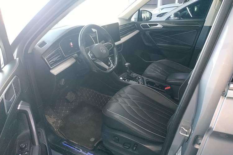 Used Volkswagen Tiguan L New Energy 2022 430 PHEV Plug-in Hybrid Flagship Edition Driver Seat