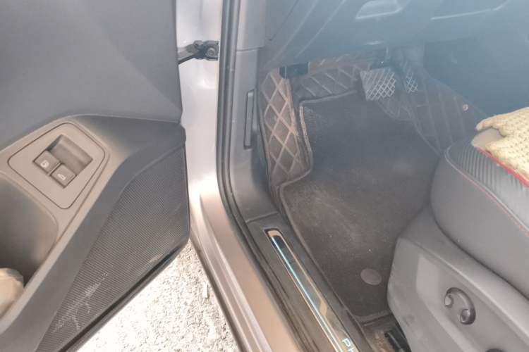 Used Volkswagen Tiguan L New Energy 2022 430 PHEV Plug-in Hybrid Flagship Edition Driver Seat