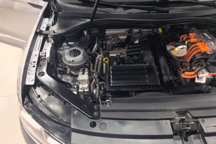 Used Volkswagen Tiguan L New Energy 2022 430 PHEV Plug-in Hybrid Flagship Edition Engine Bay Right