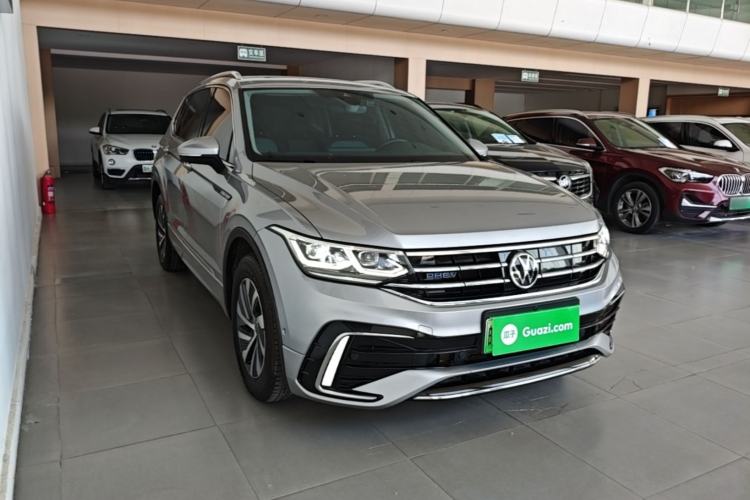 Used Volkswagen Tiguan L New Energy 2022 430 PHEV Plug-in Hybrid Flagship Edition Front Right 45 Deg