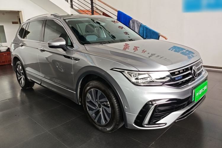 Used Volkswagen Tiguan L New Energy 2022 430 PHEV Plug-in Hybrid Flagship Edition Front Right 45 Deg