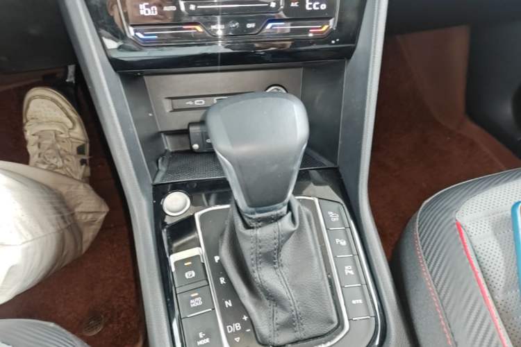 Used Volkswagen Tiguan L New Energy 2022 430 PHEV Plug-in Hybrid Prestige Edition Gear Lever
