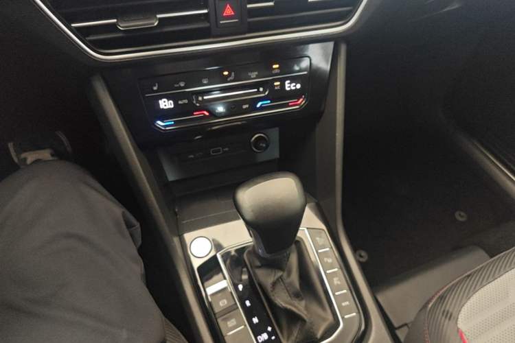 Used Volkswagen Tiguan L New Energy 2022 430 PHEV Plug-in Hybrid Flagship Edition Gear Lever
