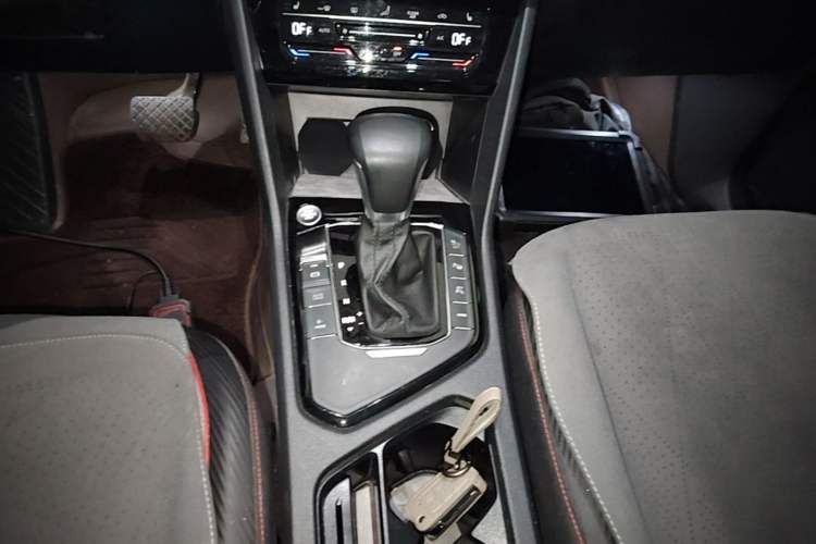 Used Volkswagen Tiguan L New Energy 2022 430 PHEV Plug-in Hybrid Flagship Edition Gear Lever