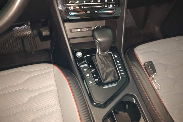 Used Volkswagen Tiguan L New Energy 2022 430 PHEV Plug-in Hybrid Flagship Edition Gear Lever