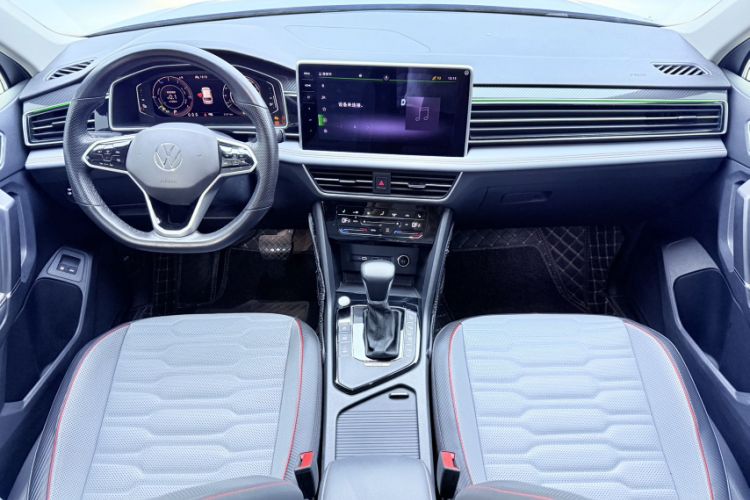 Used Volkswagen Tiguan L New Energy 2022 430 PHEV Plug-in Hybrid Flagship Edition Interior 3