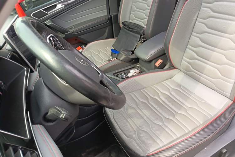 Used Volkswagen Tiguan L New Energy 2022 430 PHEV Plug-in Hybrid Flagship Edition Left Front Seat