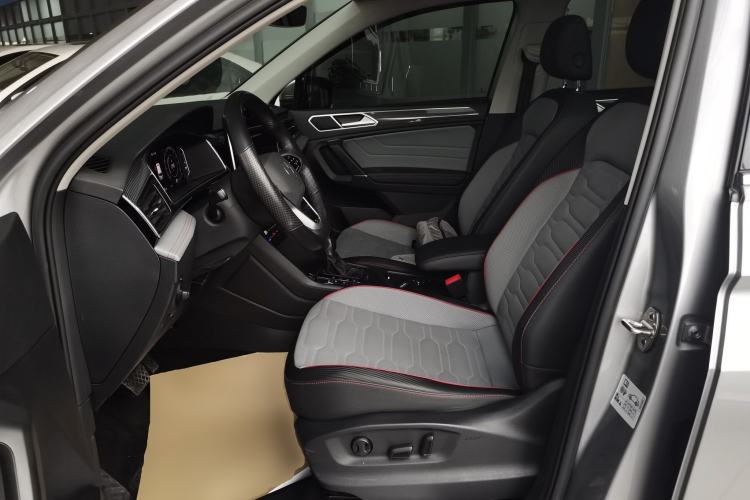 Used Volkswagen Tiguan L New Energy 2022 430 PHEV Plug-in Hybrid Flagship Edition Left Front Seat