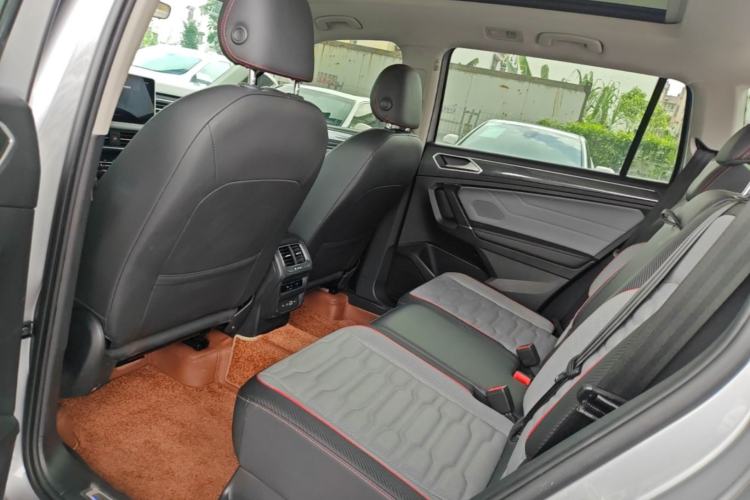 Used Volkswagen Tiguan L New Energy 2022 430 PHEV Plug-in Hybrid Prestige Edition Left Rear Seat