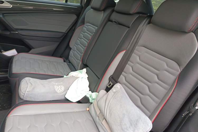 Used Volkswagen Tiguan L New Energy 2022 430 PHEV Plug-in Hybrid Flagship Edition Left Rear Seat