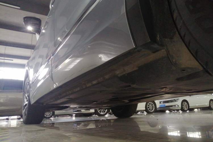 Used Volkswagen Tiguan L New Energy 2022 430 PHEV Plug-in Hybrid Flagship Edition Left Side Sill