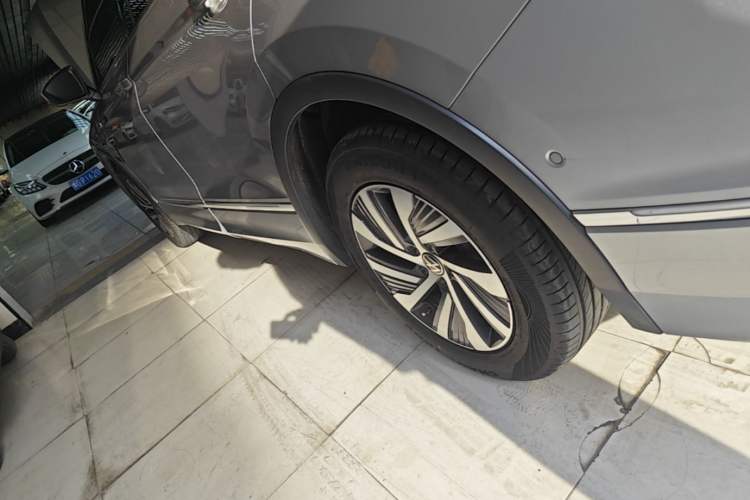 Used Volkswagen Tiguan L New Energy 2022 430 PHEV Plug-in Hybrid Flagship Edition Left Side Sill