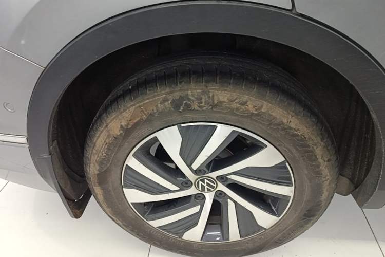 Used Volkswagen Tiguan L New Energy 2022 430 PHEV Plug-in Hybrid Prestige Edition Right Rear Wheel Hub