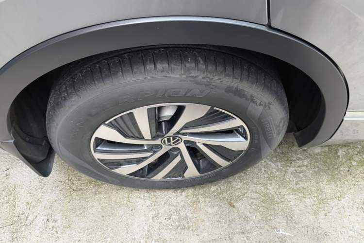 Used Volkswagen Tiguan L New Energy 2022 430 PHEV Plug-in Hybrid Prestige Edition Right Rear Wheel Hub