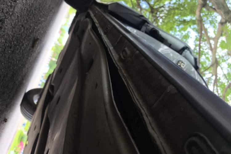 Used Volkswagen Tiguan L New Energy 2022 430 PHEV Plug-in Hybrid Prestige Edition Right Side Sill
