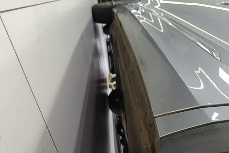 Used Volkswagen Tiguan L New Energy 2022 430 PHEV Plug-in Hybrid Prestige Edition Right Side Sill