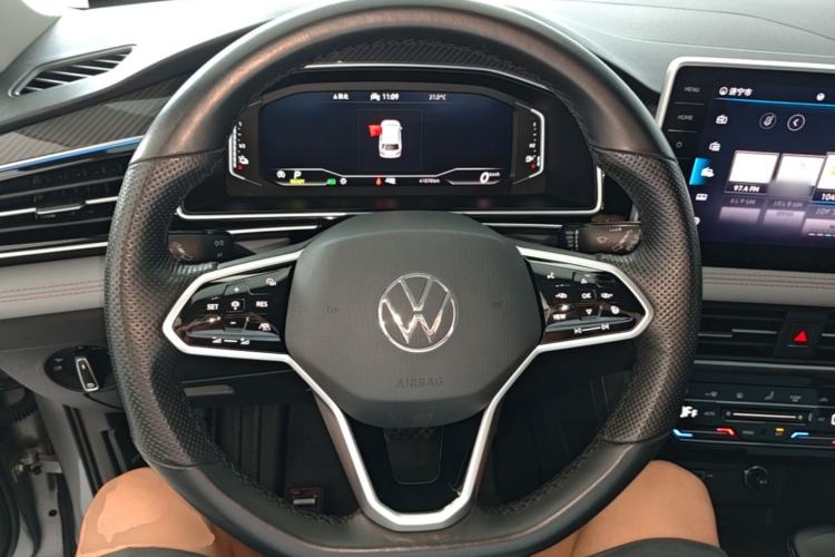 Used Volkswagen Tiguan L New Energy 2022 430 PHEV Plug-in Hybrid Flagship Edition Steering Wheel