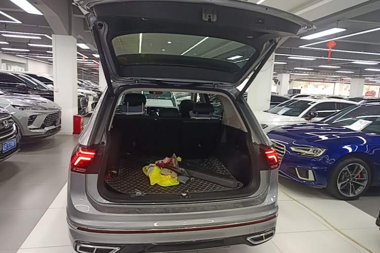 Used Volkswagen Tiguan L New Energy 2022 430 PHEV Plug-in Hybrid Prestige Edition Trunk