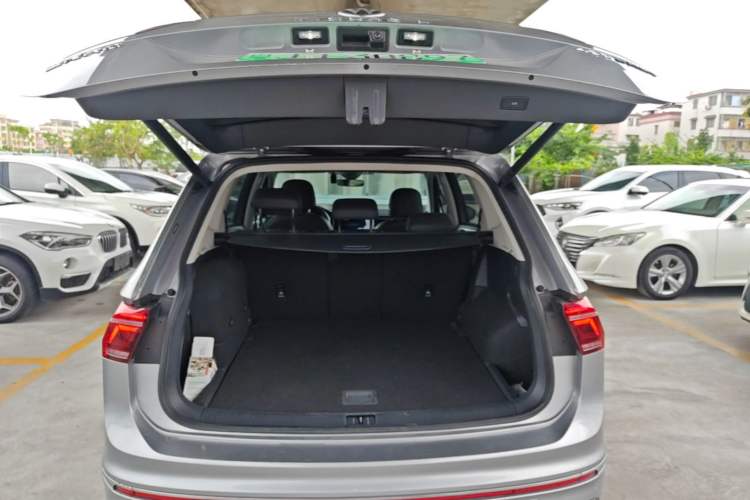 Used Volkswagen Tiguan L New Energy 2022 430 PHEV Plug-in Hybrid Prestige Edition Trunk