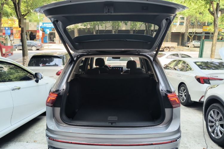 Used Volkswagen Tiguan L New Energy 2022 430 PHEV Plug-in Hybrid Prestige Edition Trunk