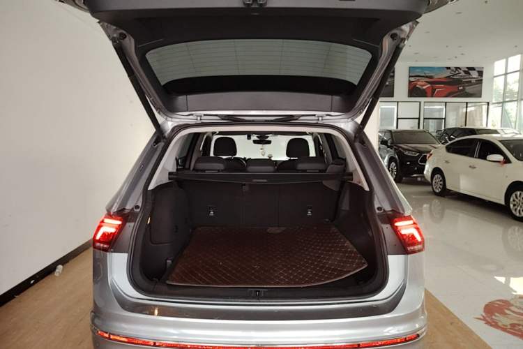 Used Volkswagen Tiguan L New Energy 2022 430 PHEV Plug-in Hybrid Flagship Edition Trunk