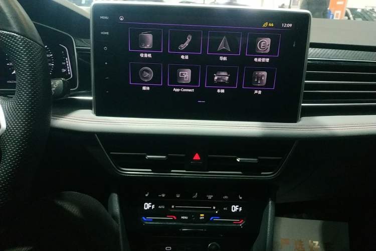 Used Volkswagen Tiguan L New Energy 2022 430 PHEV Plug-in Hybrid Flagship Edition Audio And AC Panel