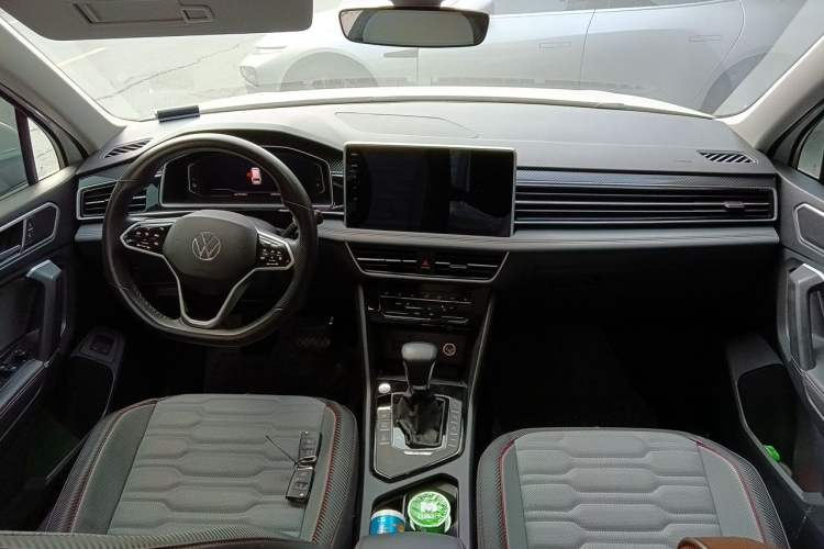 Used Volkswagen Tiguan L New Energy 2022 430 PHEV Plug-in Hybrid Flagship Edition Center Console