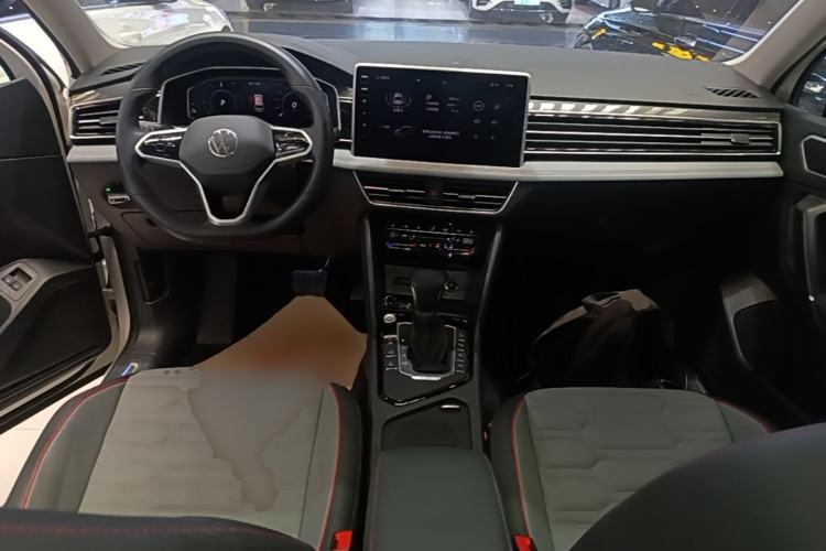 Used Volkswagen Tiguan L New Energy 2022 430 PHEV Plug-in Hybrid Prestige Edition Center Console