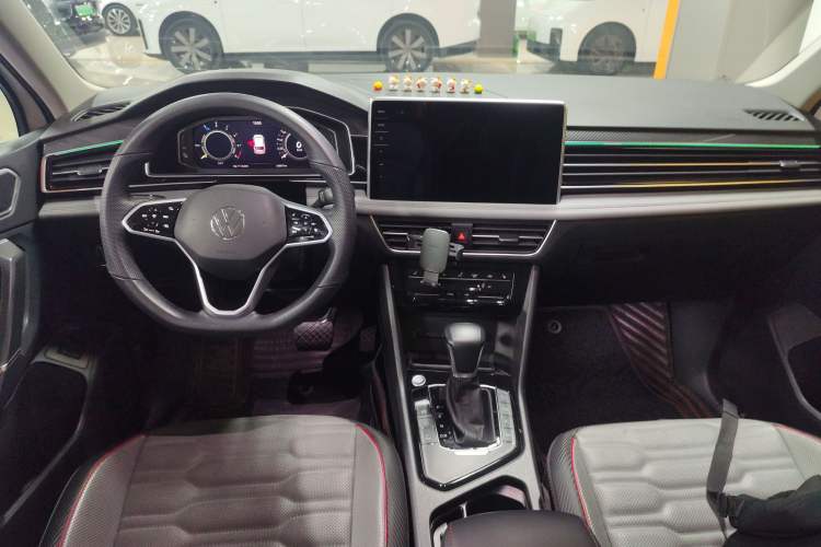 Used Volkswagen Tiguan L New Energy 2022 430 PHEV Plug-in Hybrid Flagship Edition Center Console