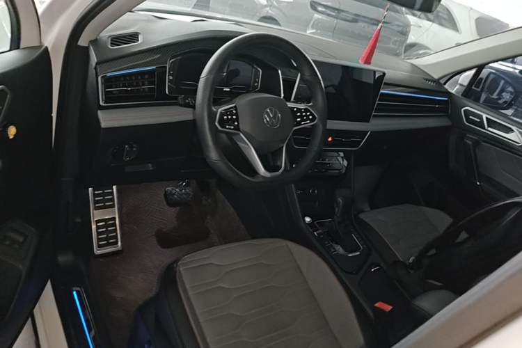 Used Volkswagen Tiguan L New Energy 2022 430 PHEV Plug-in Hybrid Flagship Edition Center Console
