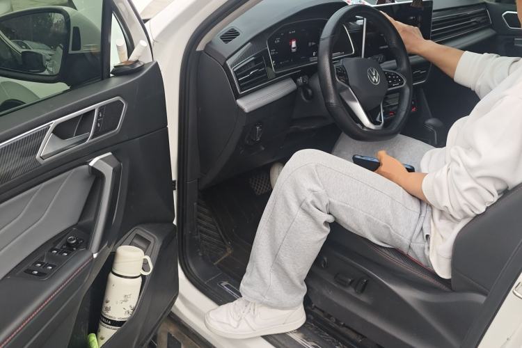 Used Volkswagen Tiguan L New Energy 2022 430 PHEV Plug-in Hybrid Flagship Edition Driver Seat